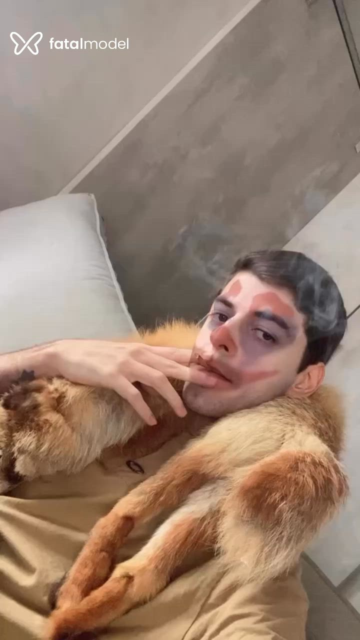 Acompanhante homem com cabelo castanho de olhos castanhos - Andreas Júnior