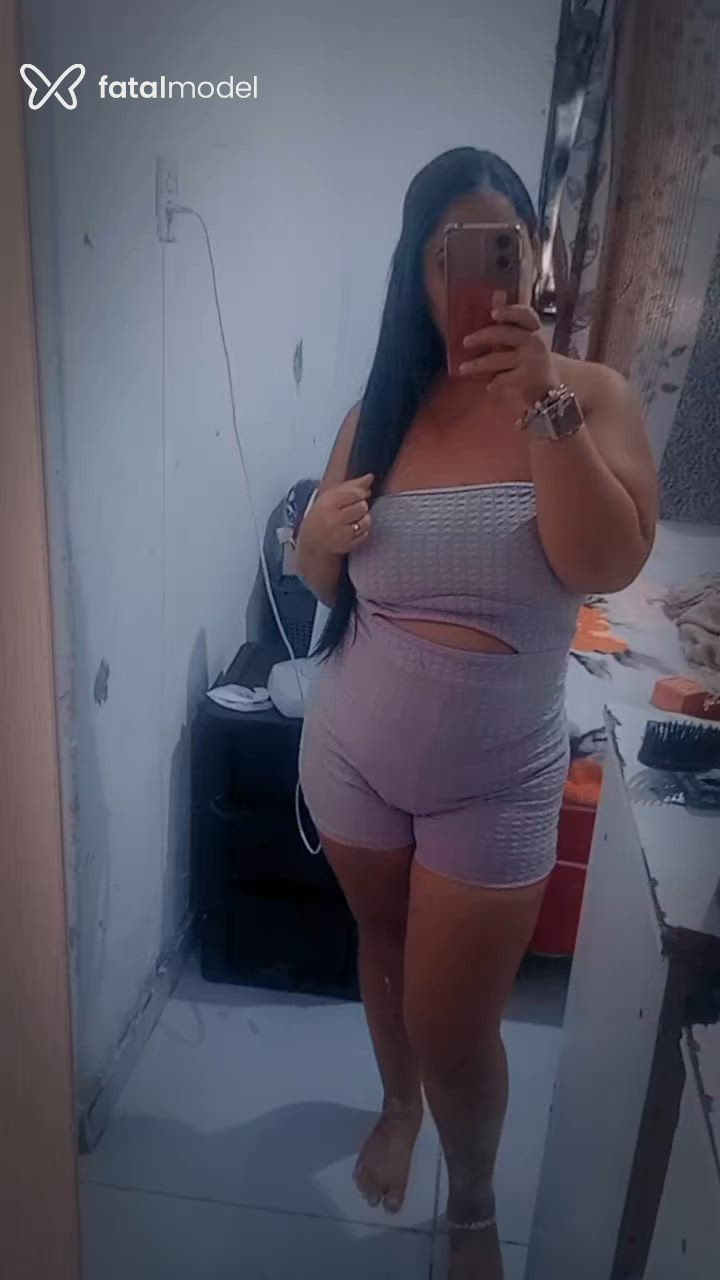 Acompanhante mulher com cabelo castanho de olhos castanhos - Suaveeperigosa