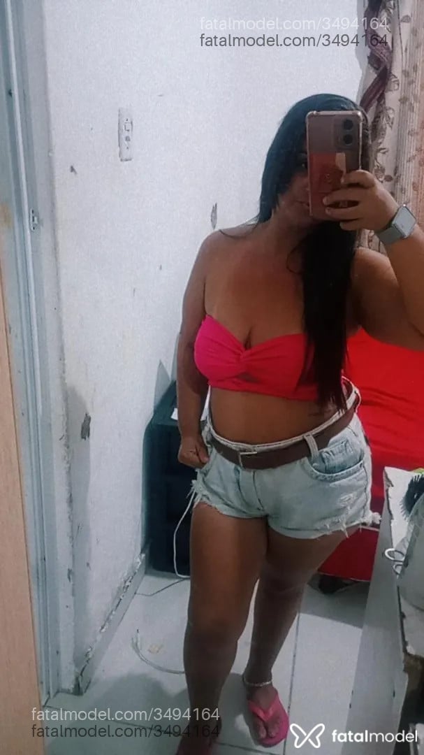 Acompanhante mulher com cabelo castanho de olhos castanhos - Suaveeperigosa