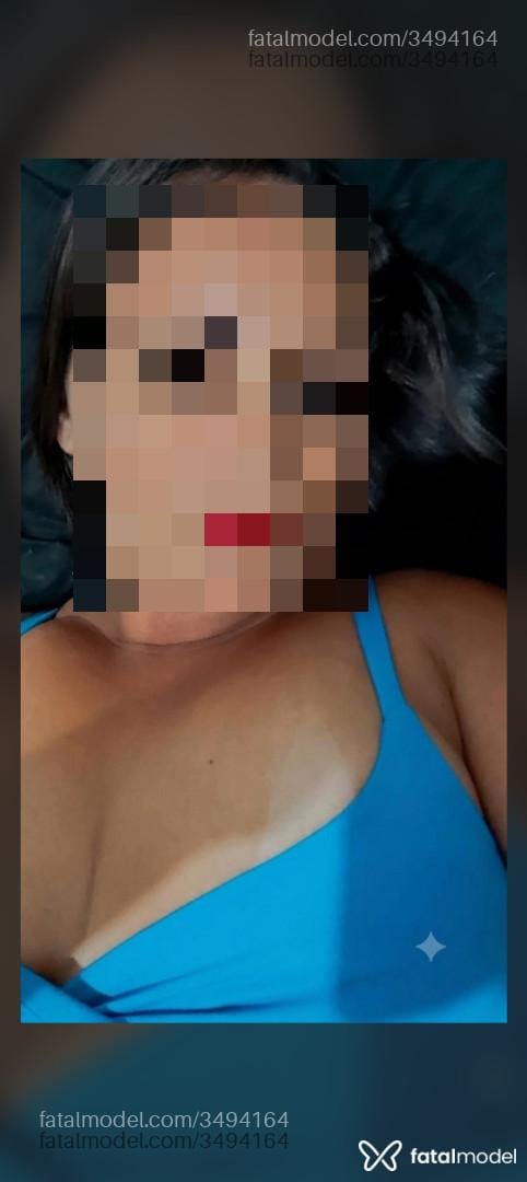 Acompanhante mulher com cabelo castanho de olhos castanhos - Suaveeperigosa
