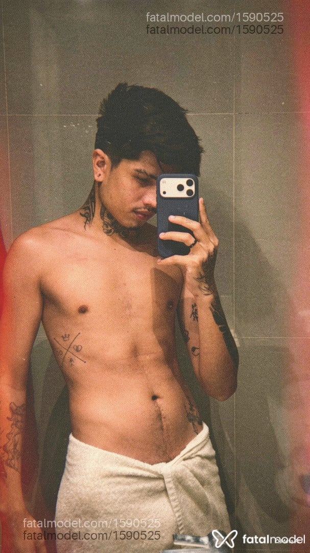 Acompanhante homem morena (o) de olhos pretos - Sayomi