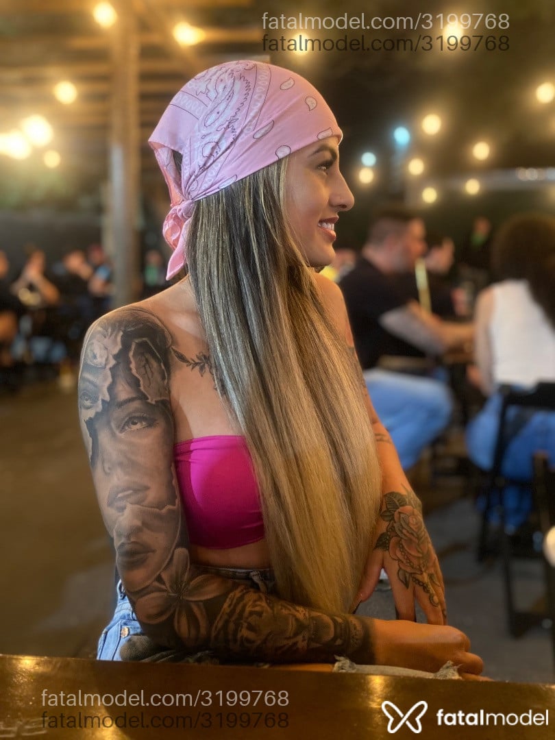 Acompanhante mulher com cabelo castanho de olhos castanhos - Lavínia Alencar Acompanhante mulher com cabelo castanho de olhos castanhos - Lavínia Alencar