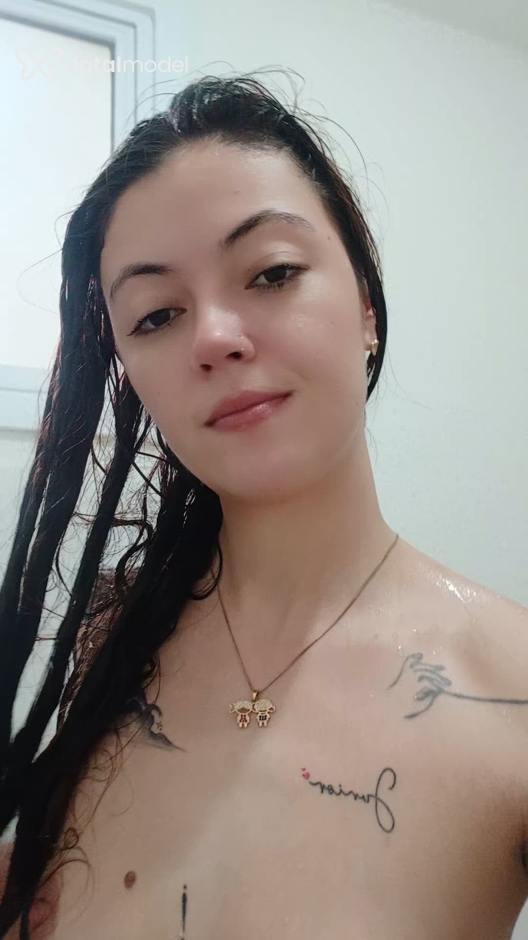 Acompanhante mulher com cabelo castanho de olhos castanhos - Angel Dornelles Acompanhante mulher com cabelo castanho de olhos castanhos - Angel Dornelles