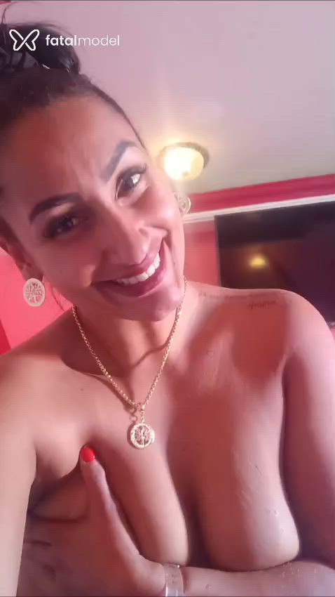 Acompanhante mulher morena (o) de olhos castanhos - Gaby Morena Acompanhante mulher morena (o) de olhos castanhos - Gaby Morena