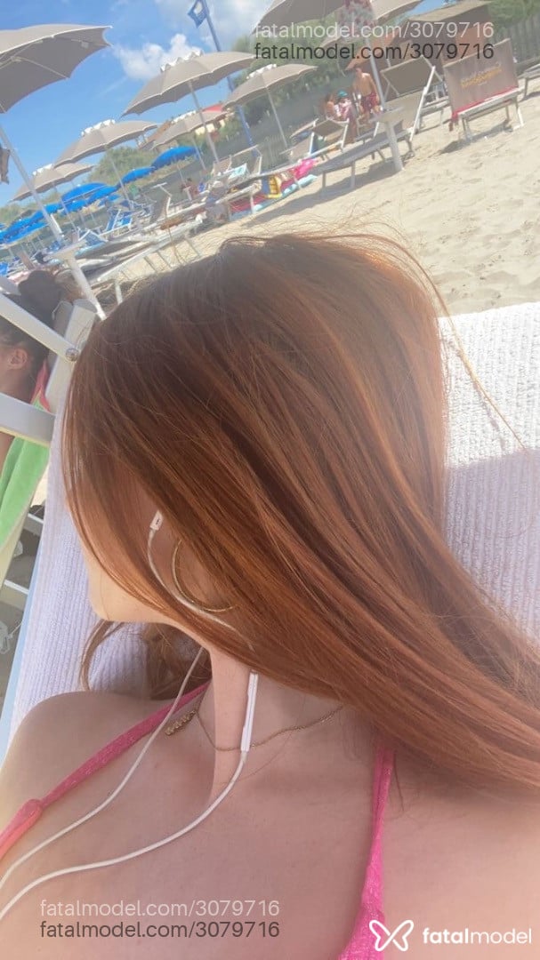 Acompanhante mulher ruiva (o) de olhos verdes - Aline Moraes
