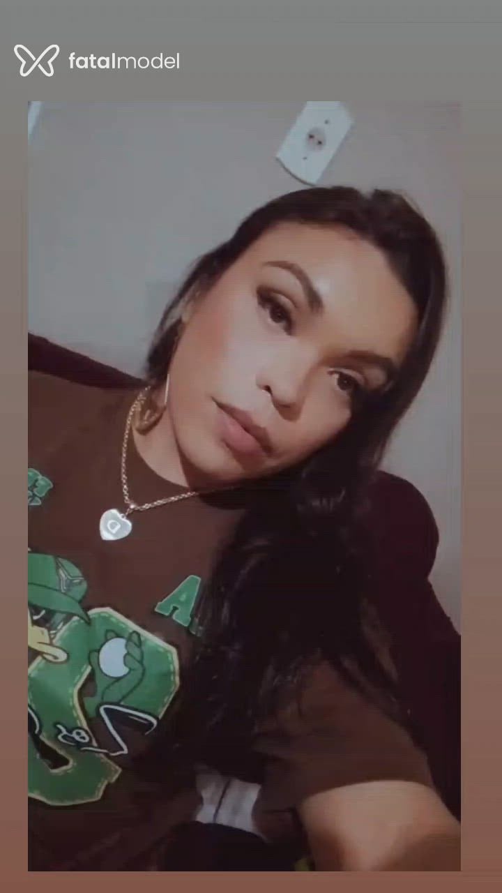 Acompanhante travesti morena (o) de olhos castanhos - Deise