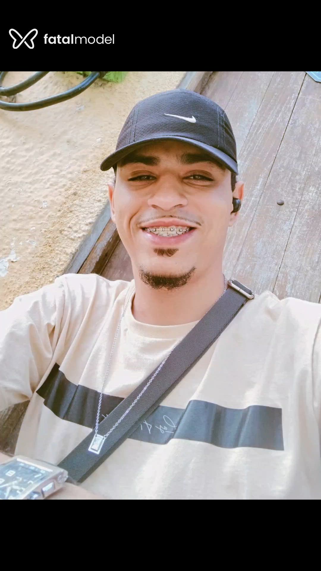 Acompanhante homem morena (o) de olhos castanhos - Wendell Acompanhante homem morena (o) de olhos castanhos - Wendell