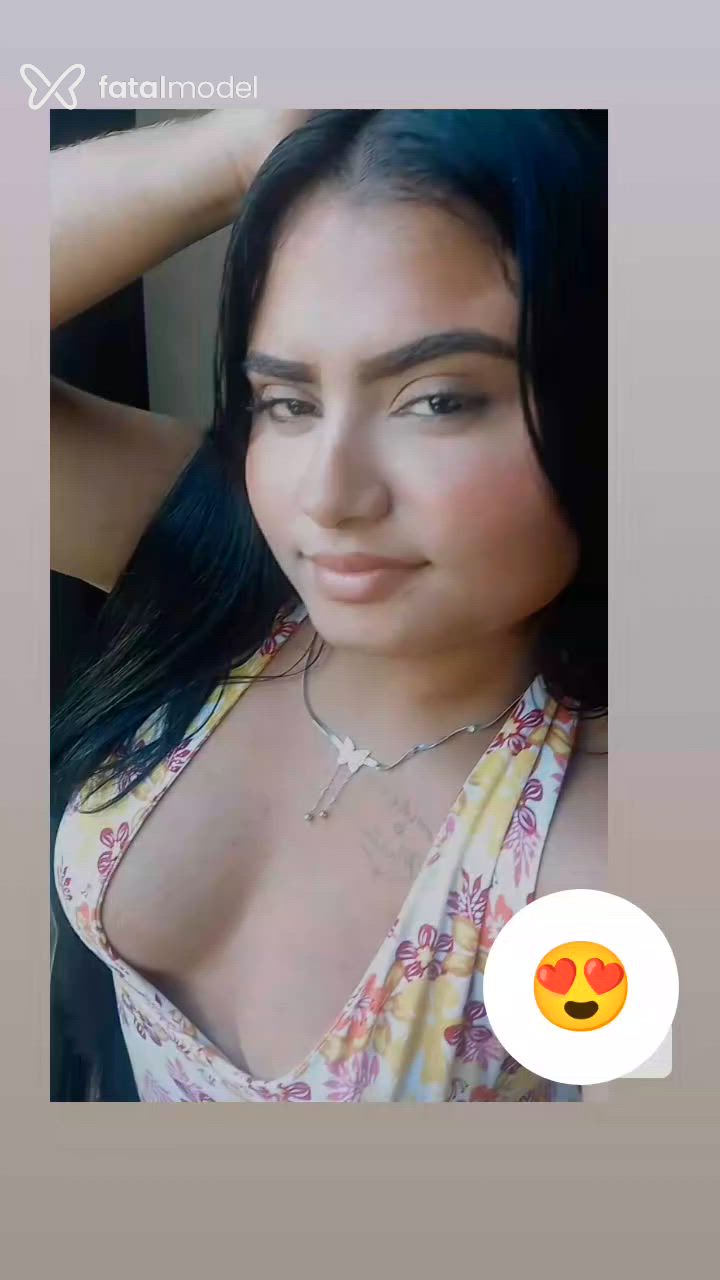 Acompanhante mulher morena (o) de olhos pretos - Aisha