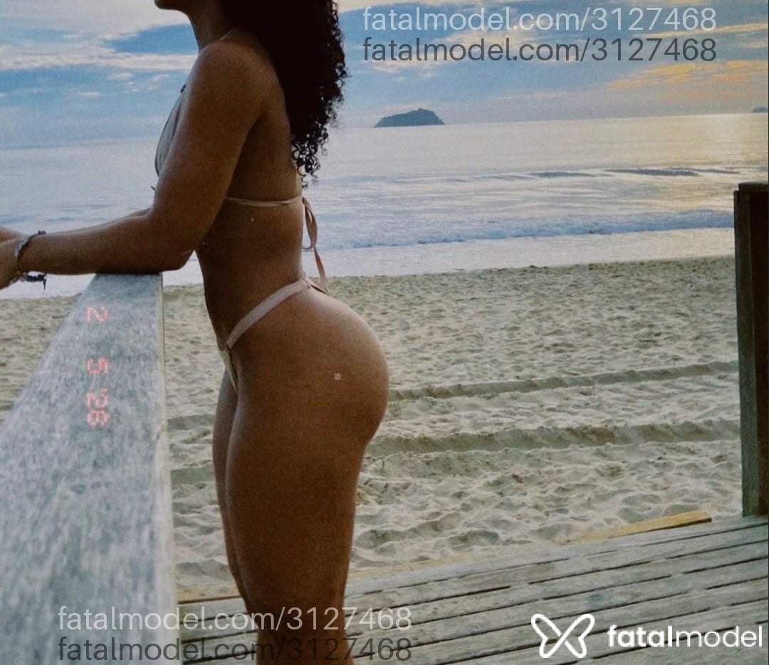 Acompanhante mulher morena (o) de olhos castanhos - Laís