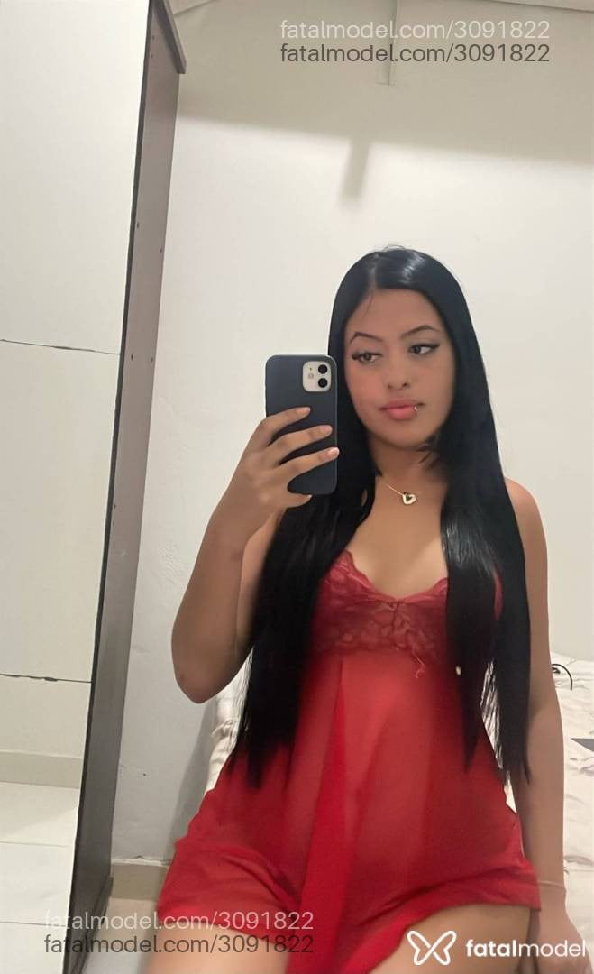 Acompanhante mulher morena (o) de olhos castanhos - Estefany