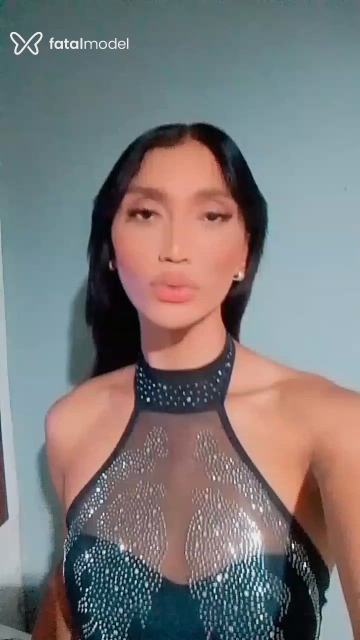 Acompanhante mulher trans ruiva (o) de olhos castanhos - Bia Mattos