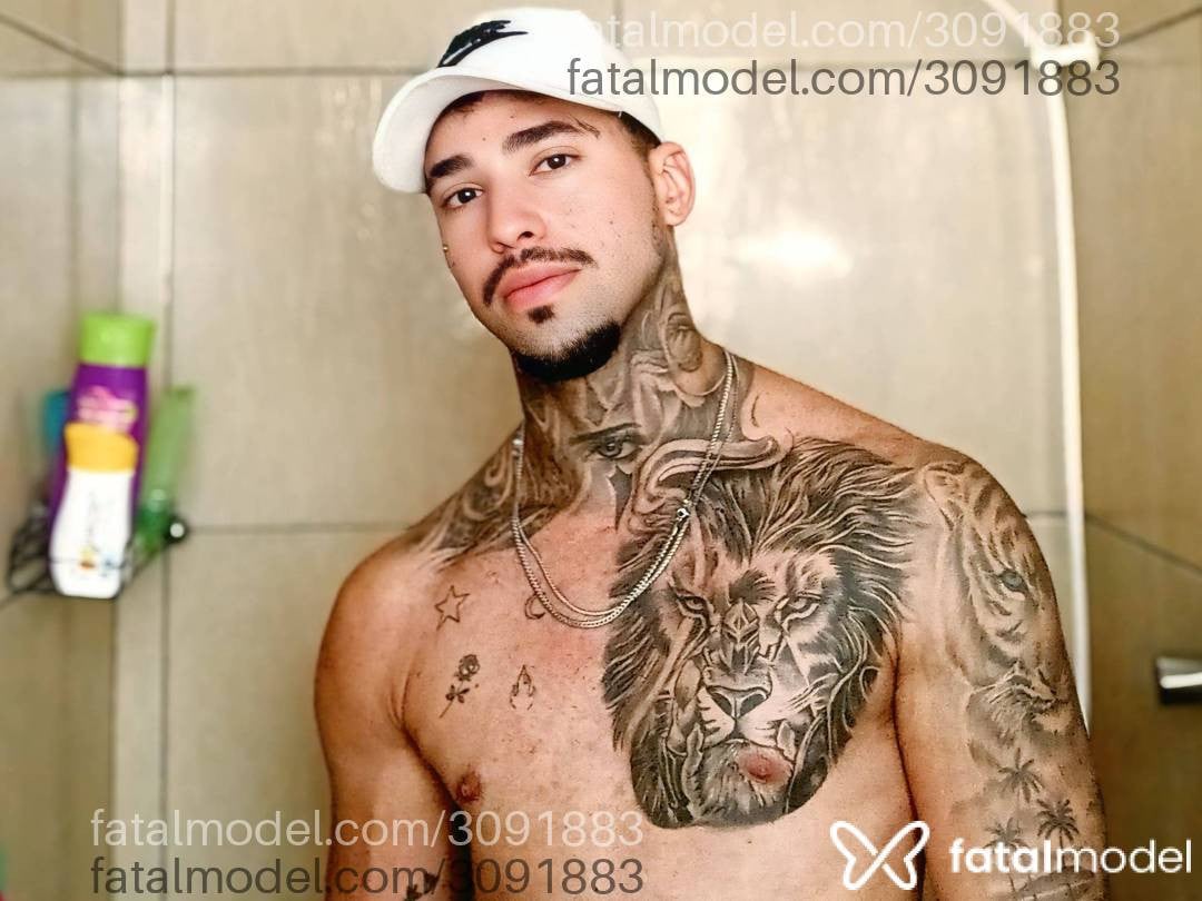 Acompanhante homem morena (o) de olhos pretos - Lourenço