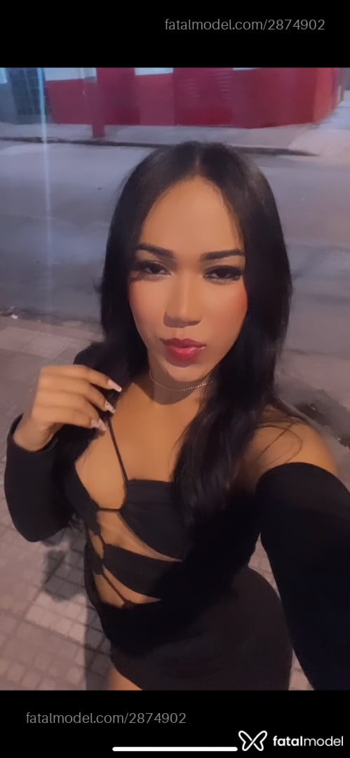 Acompanhante mulher trans morena (o) de olhos pretos - Lorrany
