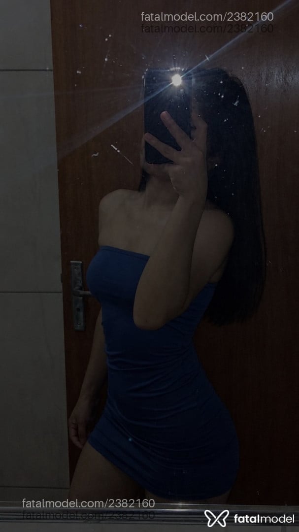 Acompanhante mulher trans morena (o) de olhos castanhos - Vivizinha