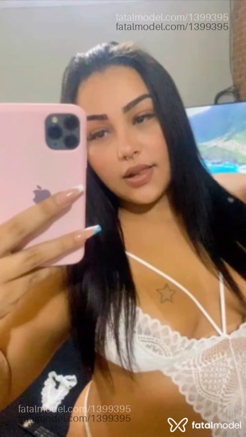 Acompanhante mulher morena (o) de olhos mel - Mirella Sampaio