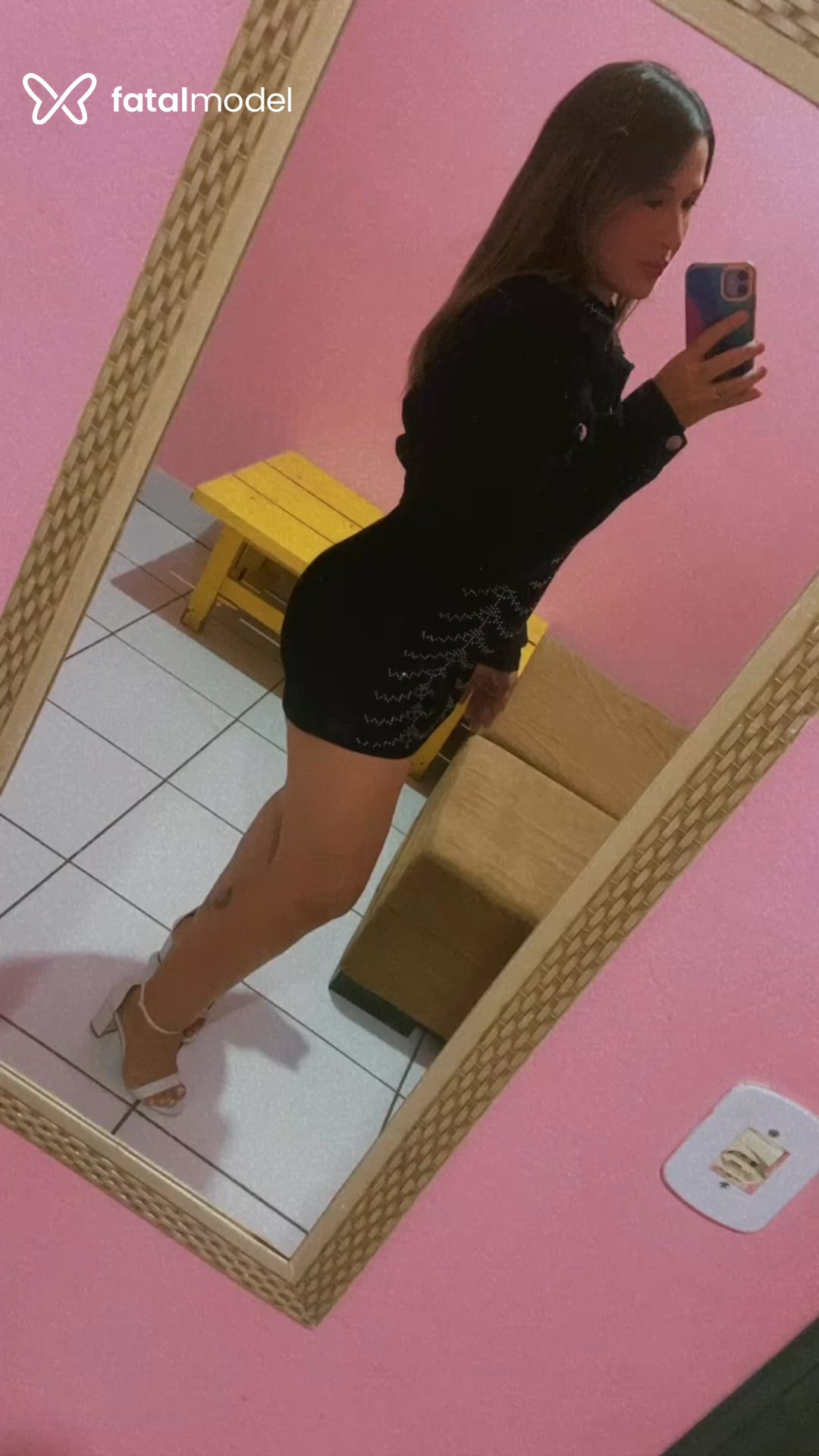 Acompanhante mulher loira (o) de olhos castanhos - Juliana Goiana