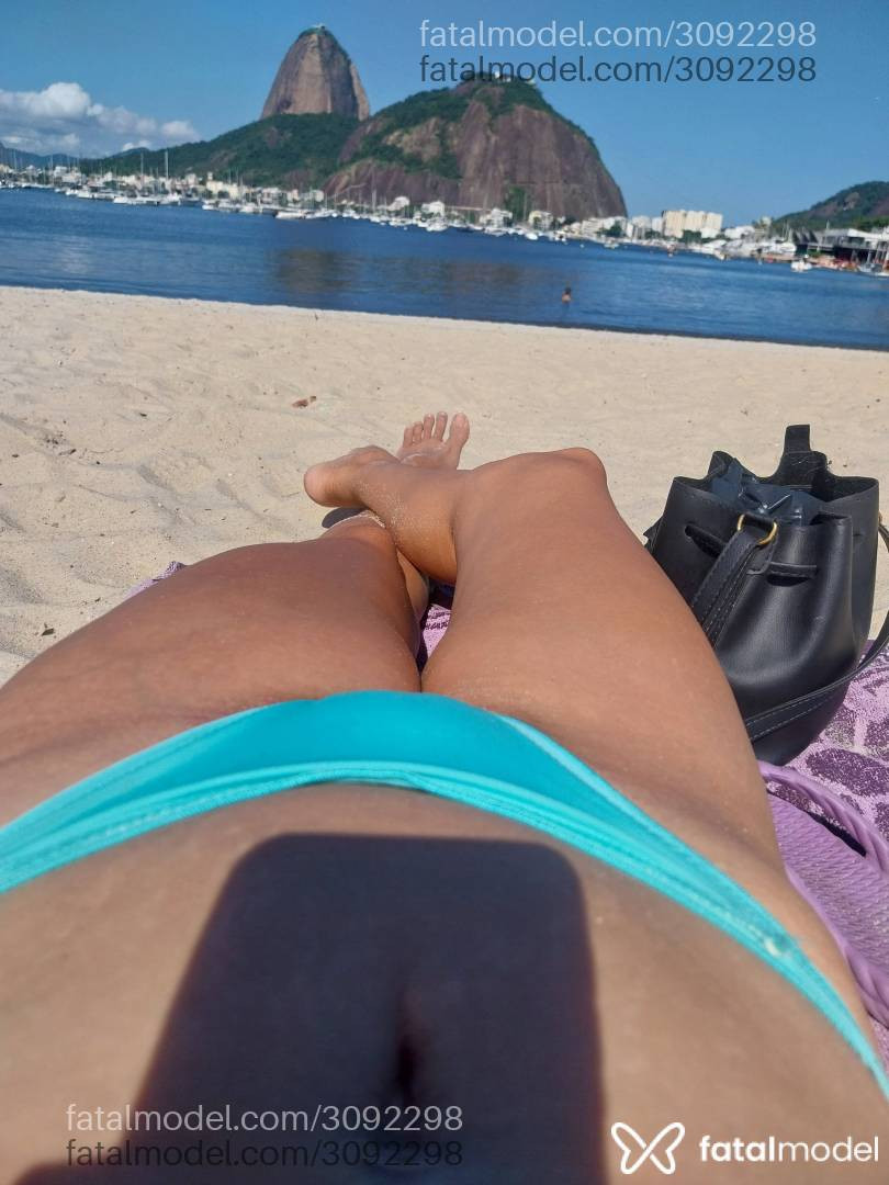 Acompanhante mulher trans morena (o) de olhos castanhos - Mellove Acompanhante mulher trans morena (o) de olhos castanhos - Mellove