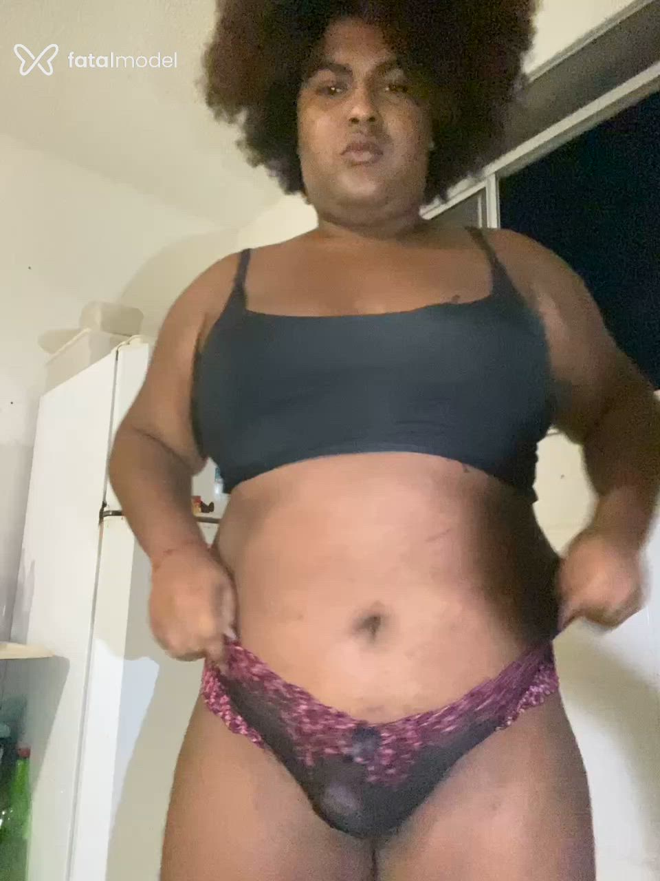 Acompanhante mulher trans morena (o) de olhos pretos - Rayssa oliverr