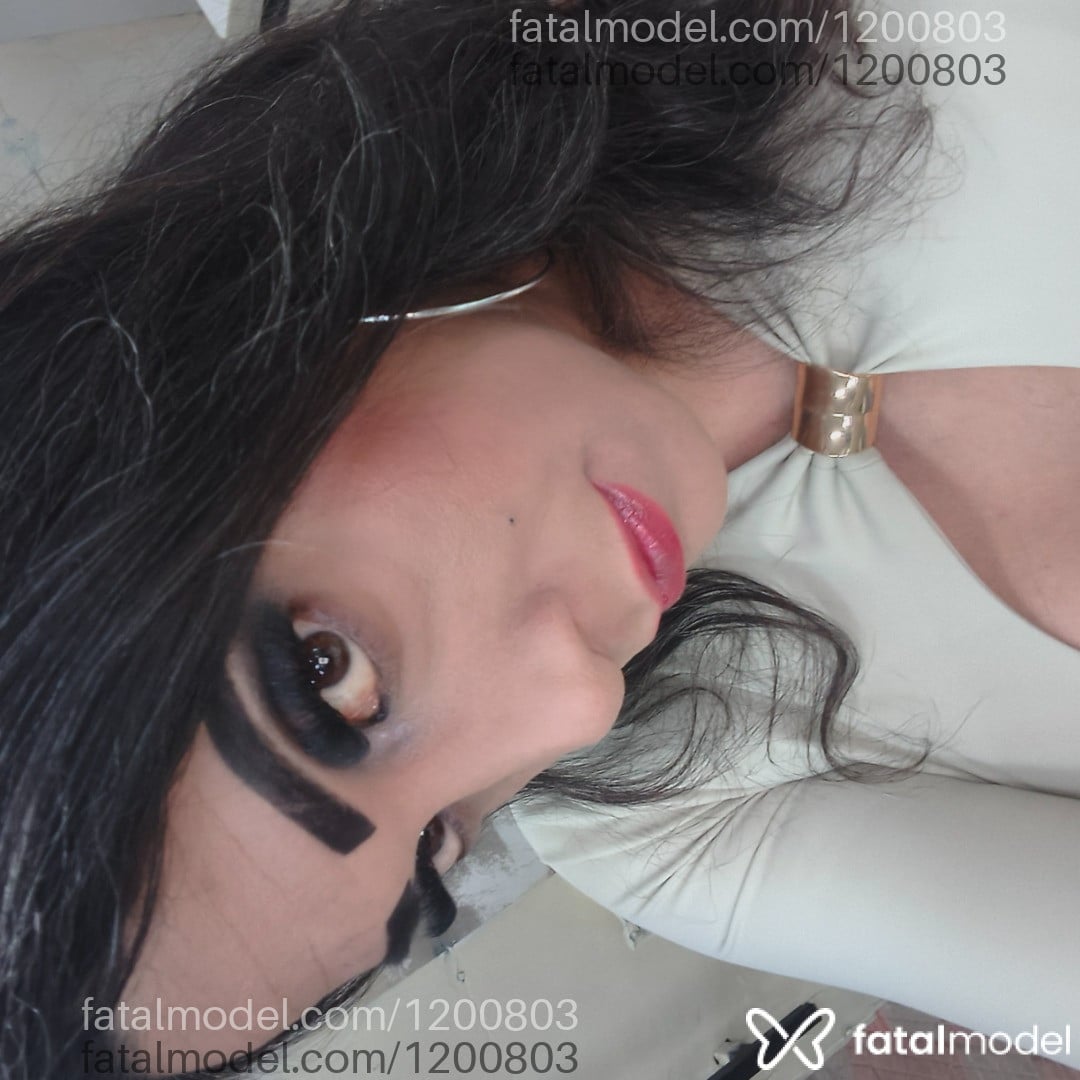 Acompanhante mulher trans morena (o) de olhos castanhos - Samara Acompanhante mulher trans morena (o) de olhos castanhos - Samara