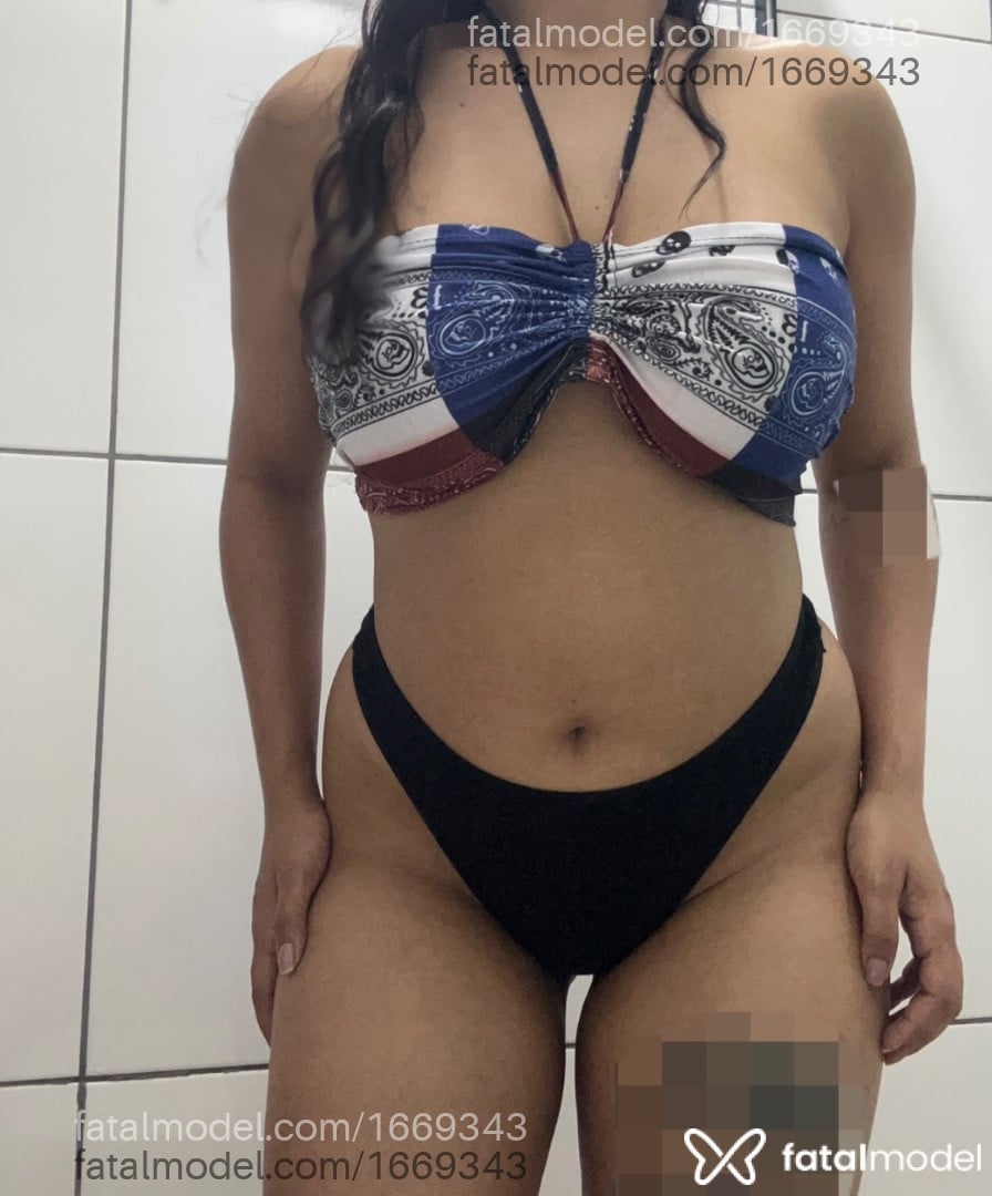 Acompanhante mulher morena (o) de olhos castanhos - Bruna Cap