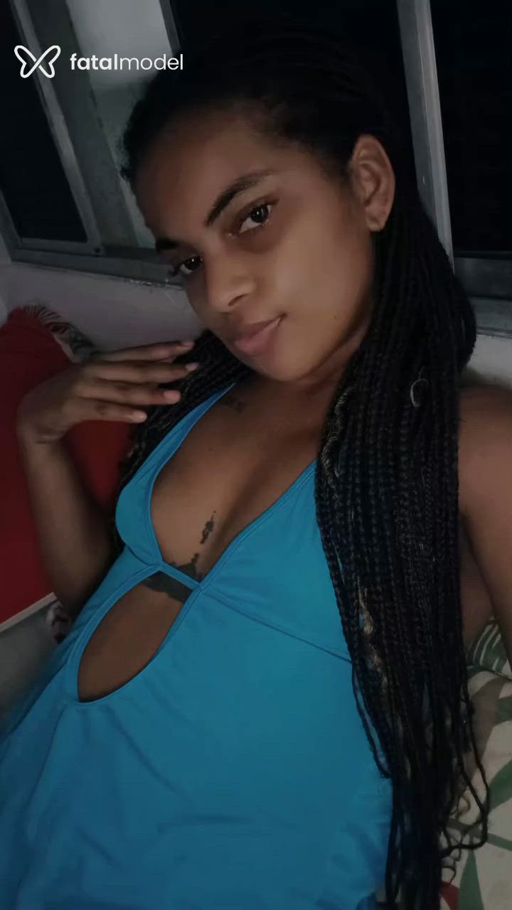 Acompanhante mulher com cabelo castanho de olhos castanhos - Bebezinhabru