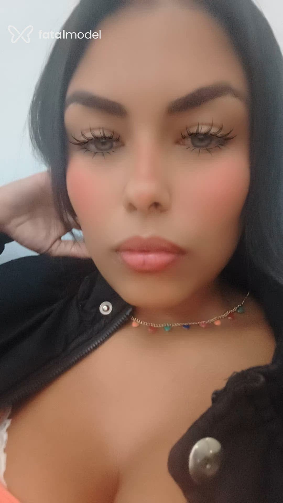 Acompanhante mulher com cabelo castanho de olhos castanhos - Amanda Acompanhante mulher com cabelo castanho de olhos castanhos - Amanda