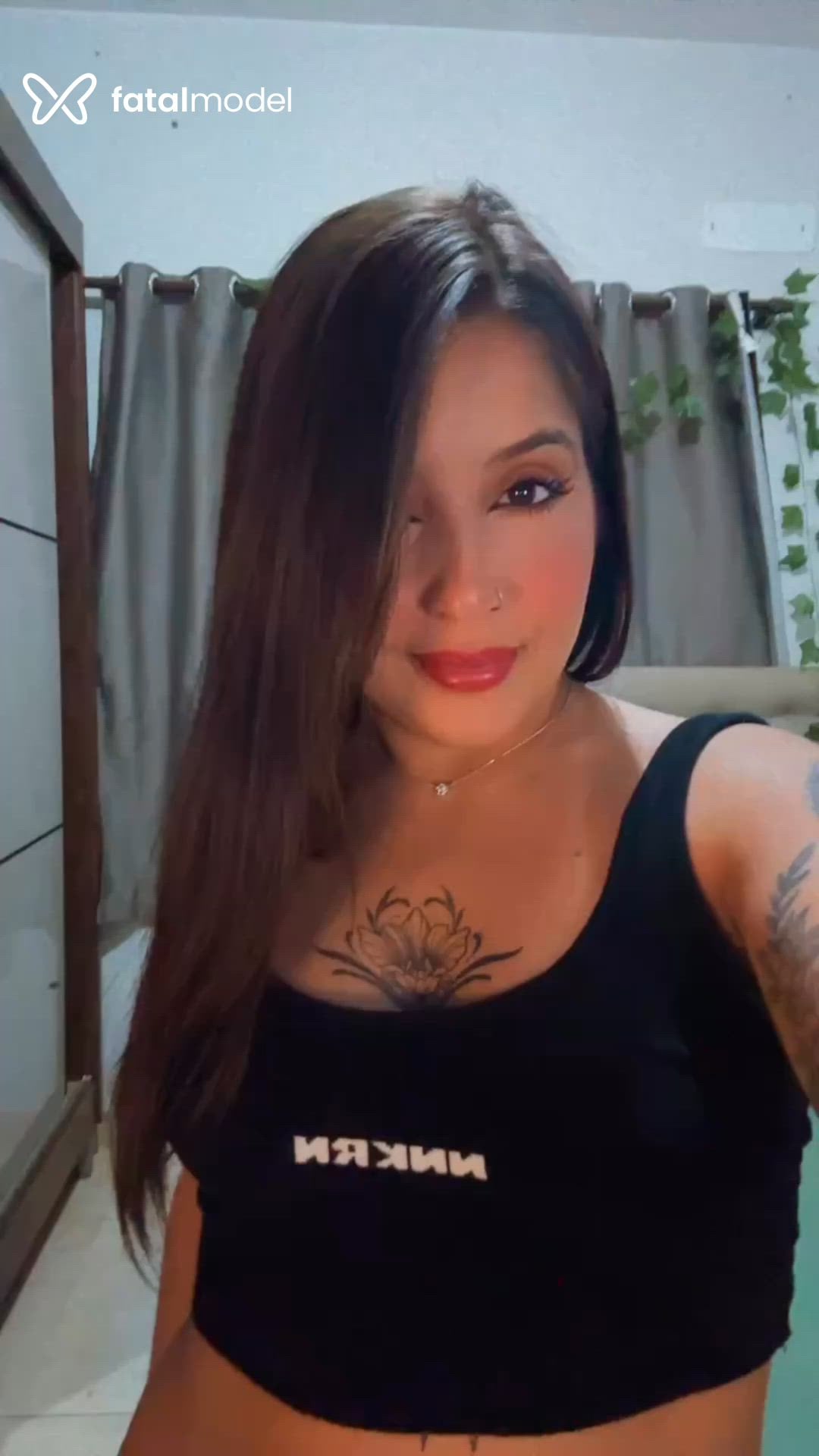 Acompanhante mulher morena (o) de olhos castanhos - Lua Brito