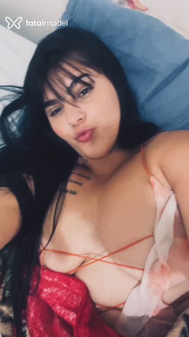 Acompanhante mulher morena (o) de olhos castanhos - Gabriella