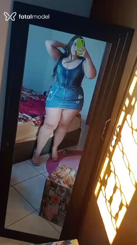 Acompanhante mulher loira (o) de olhos mel - Branca Barbieri