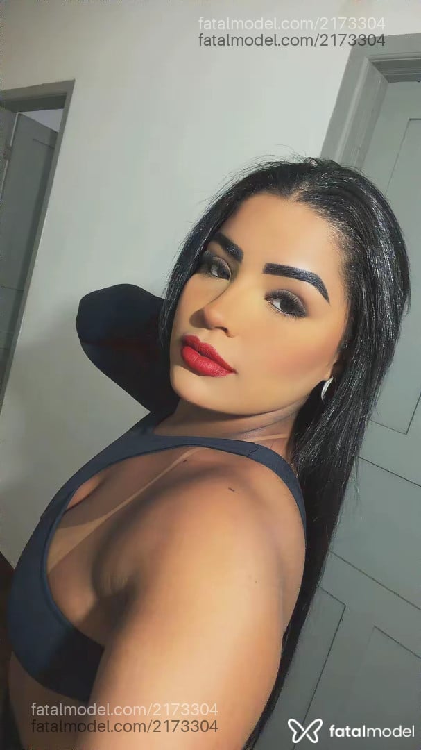 Acompanhante mulher com cabelo castanho de olhos castanhos - Camilly