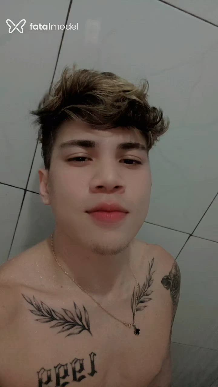 Acompanhante homem com cabelo castanho de olhos castanhos - Bruno Freita