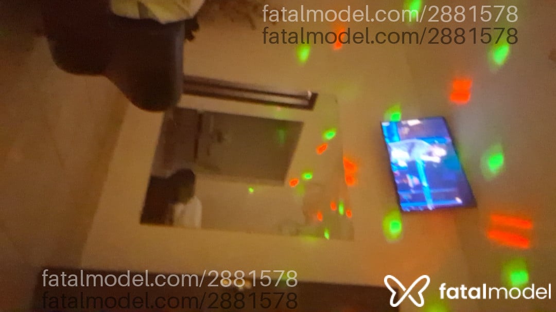 Acompanhante mulher com cabelo castanho de olhos mel - Foguetinho Acompanhante mulher com cabelo castanho de olhos mel - Foguetinho