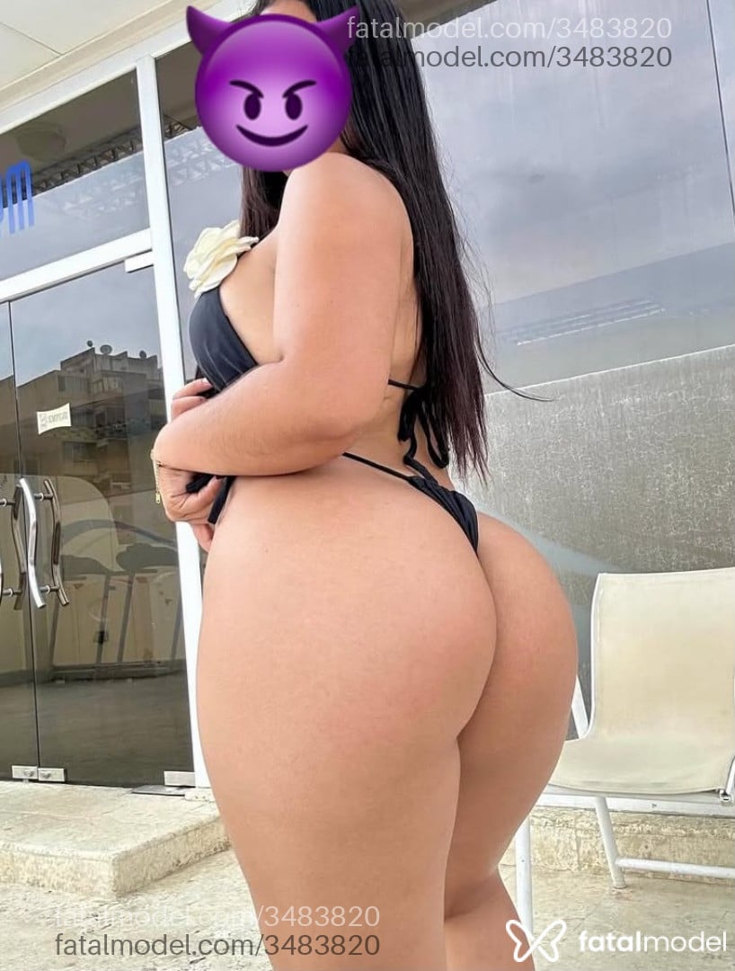 Acompanhante mulher morena (o) de olhos castanhos - Karime Acompanhante mulher morena (o) de olhos castanhos - Karime