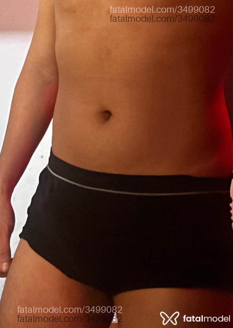 Acompanhante homem morena (o) de olhos pretos - Brener