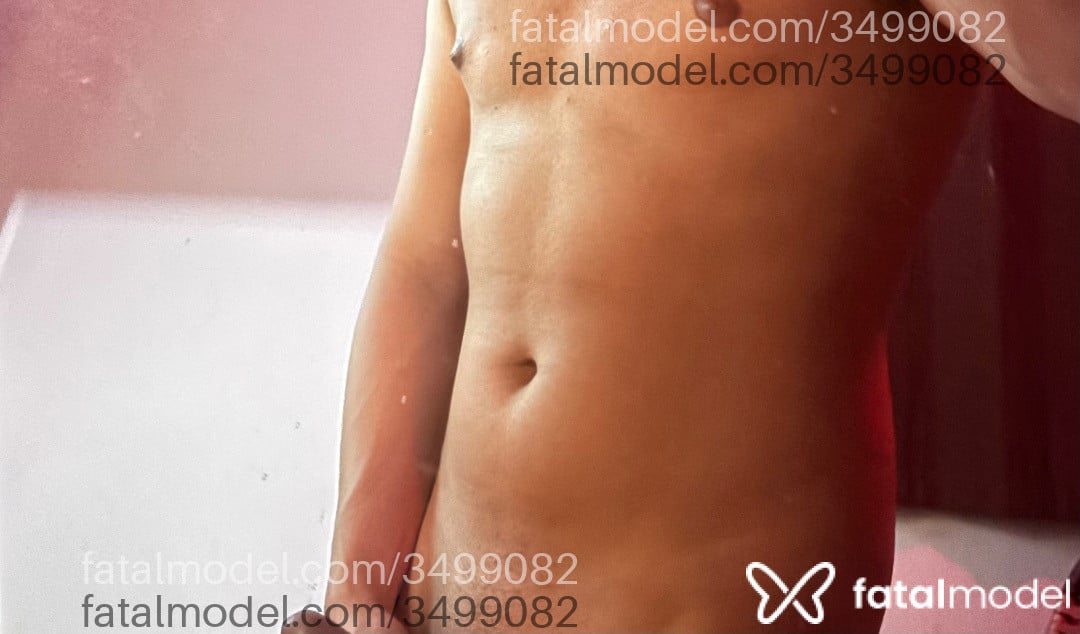 Acompanhante homem morena (o) de olhos pretos - Brener