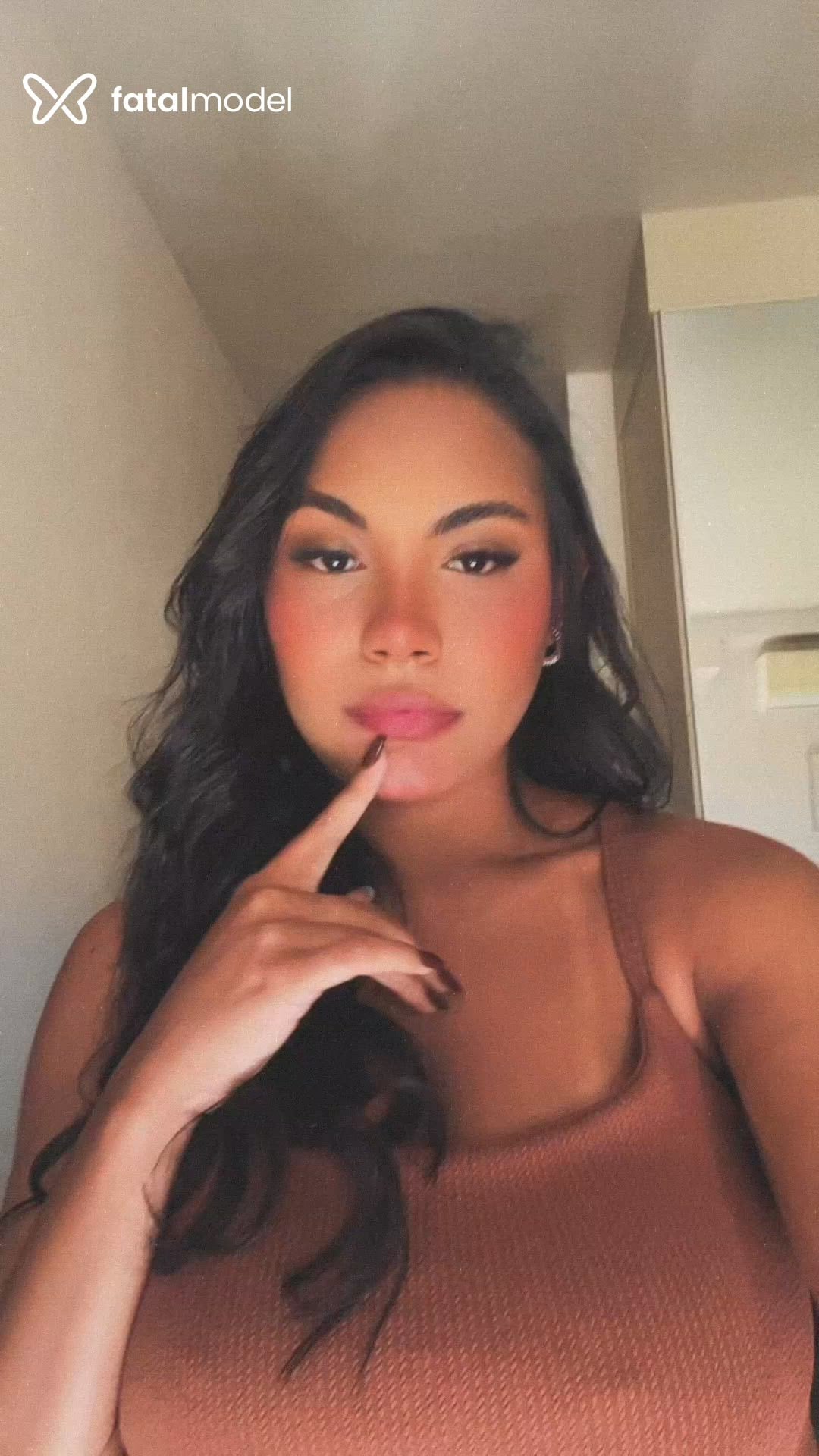 Acompanhante mulher morena (o) de olhos castanhos - Amanda Fonseca