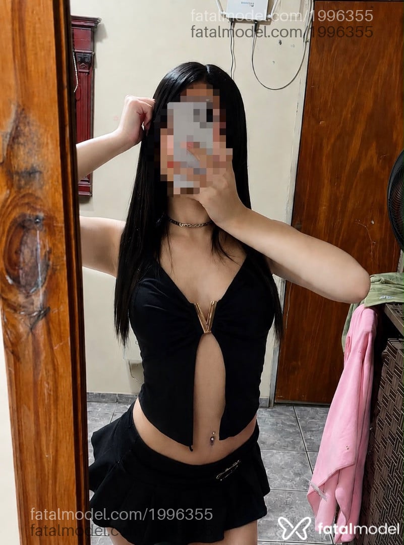 Acompanhante mulher com cabelo castanho de olhos pretos - Thayna Gonçalves