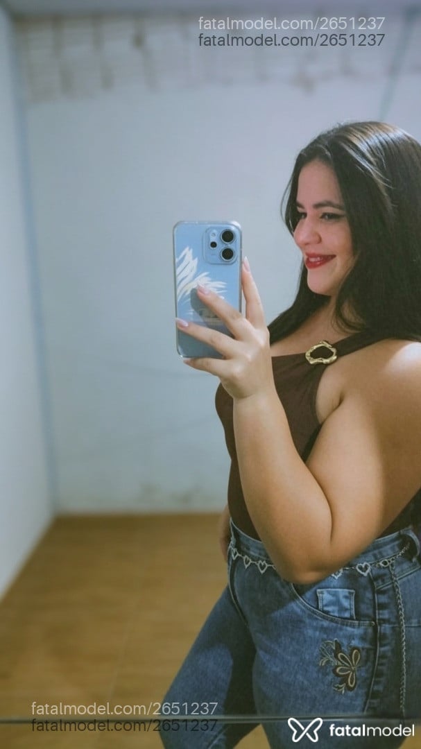 Acompanhante mulher morena (o) de olhos castanhos - Sônia Acompanhante mulher morena (o) de olhos castanhos - Sônia
