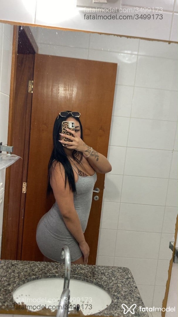 Acompanhante mulher morena (o) de olhos pretos - Bianca Menezas