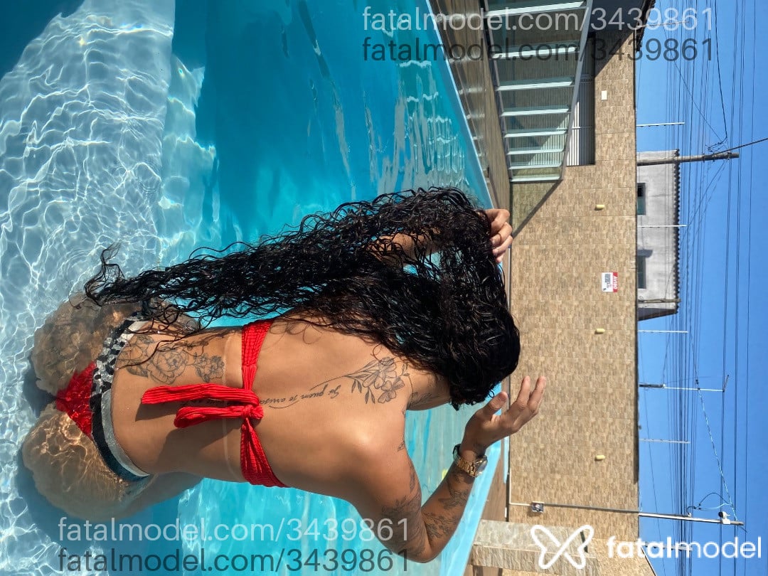 Acompanhante mulher morena (o) de olhos pretos - Barbara