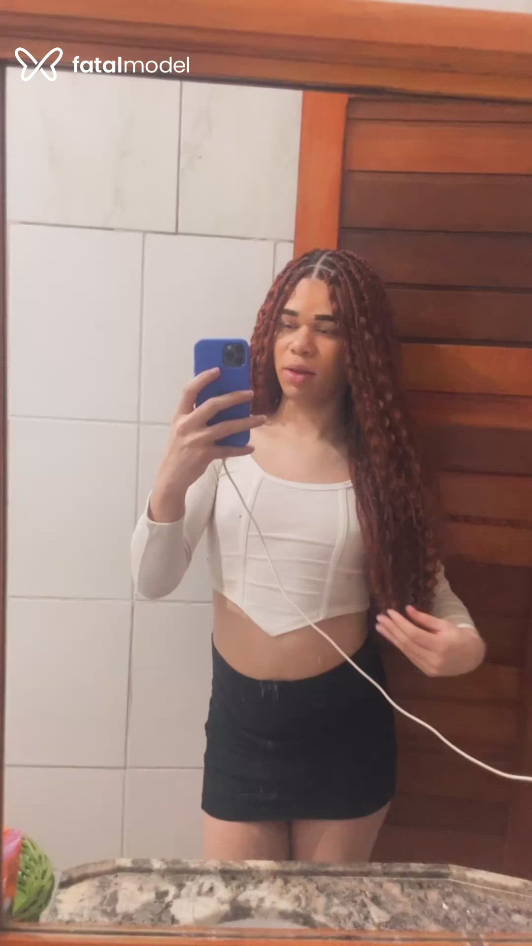 Acompanhante mulher trans com cabelo castanho de olhos castanhos - Gabriely Lima Acompanhante mulher trans com cabelo castanho de olhos castanhos - Gabriely Lima