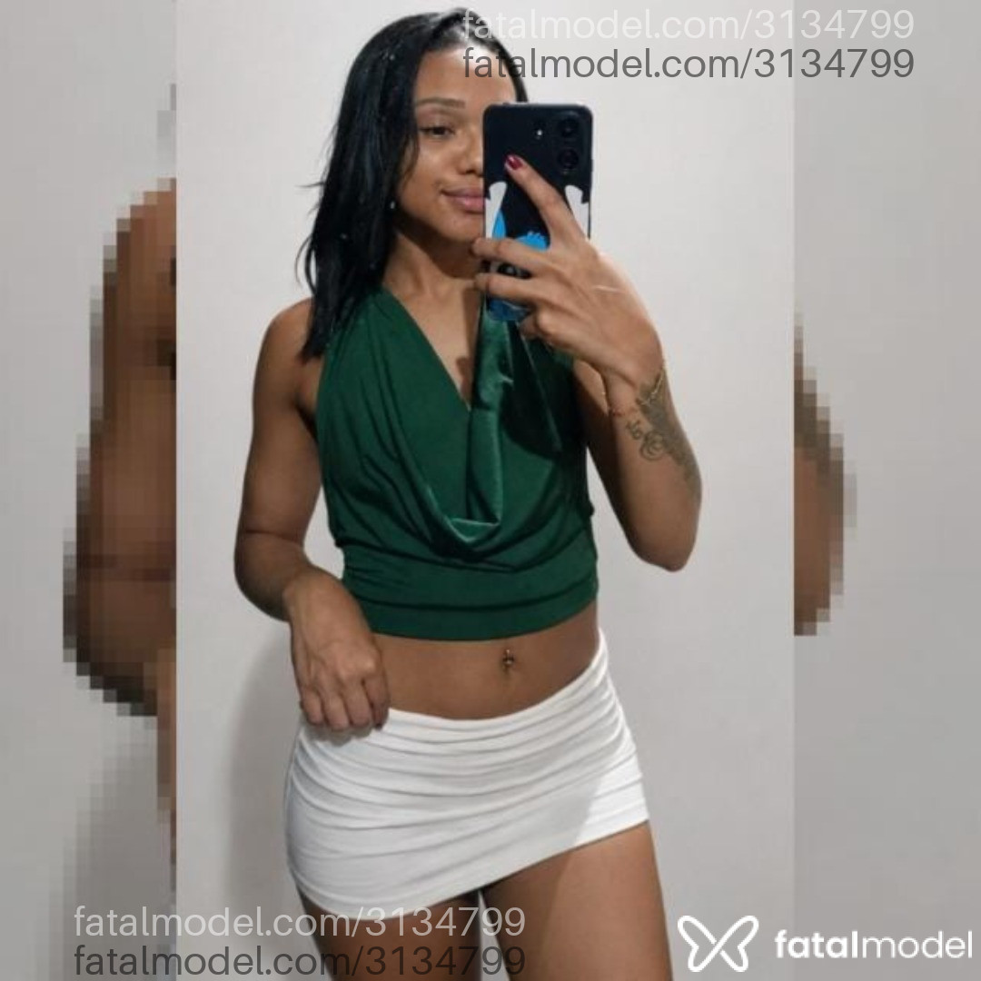 Acompanhante mulher morena (o) de olhos castanhos - Ray Silva Acompanhante mulher morena (o) de olhos castanhos - Ray Silva