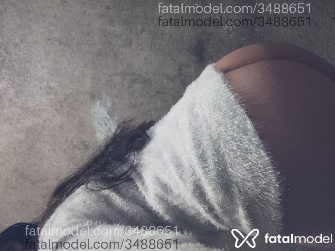 Acompanhante mulher morena (o) de olhos castanhos - Adriana