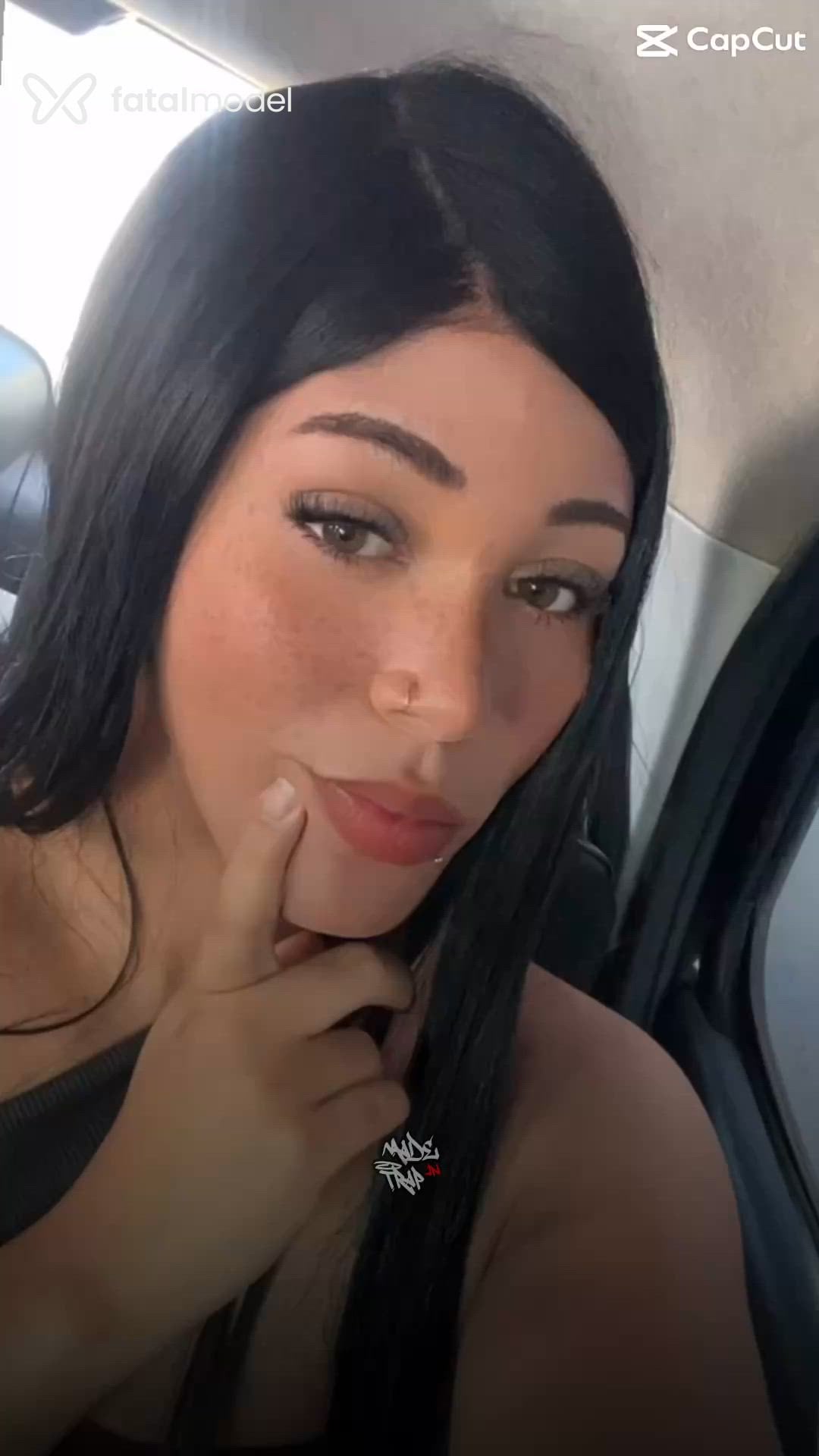 Acompanhante mulher trans morena (o) de olhos verdes - Viviiih Acompanhante mulher trans morena (o) de olhos verdes - Viviiih