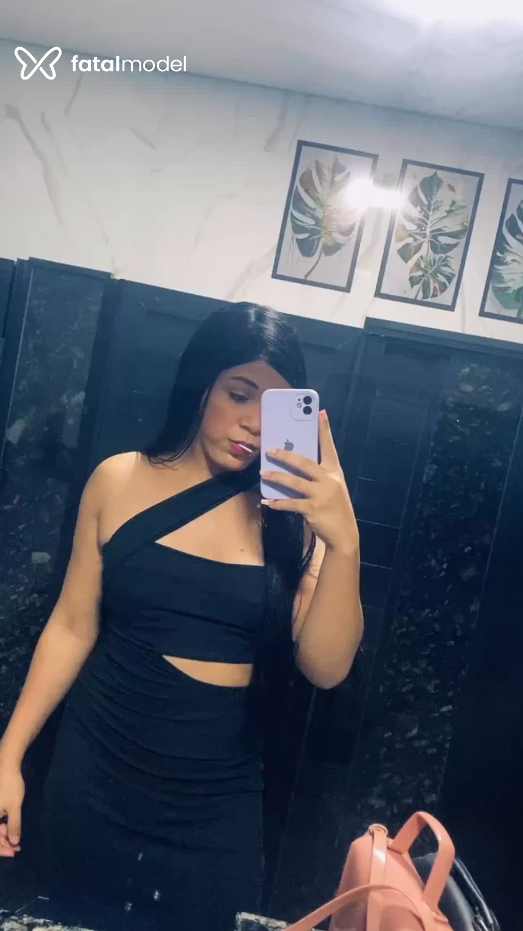 Acompanhante mulher trans morena (o) de olhos verdes - Viviiih Acompanhante mulher trans morena (o) de olhos verdes - Viviiih