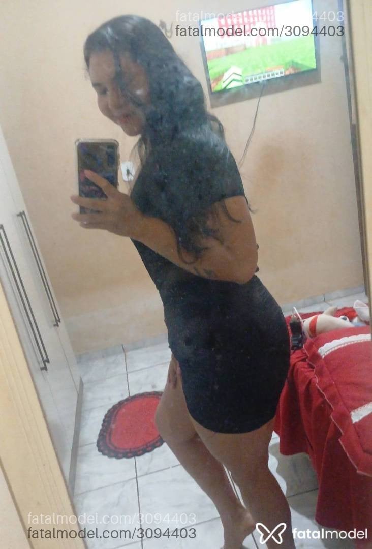 Acompanhante mulher com cabelo castanho de olhos castanhos - Yannie Acompanhante mulher com cabelo castanho de olhos castanhos - Yannie