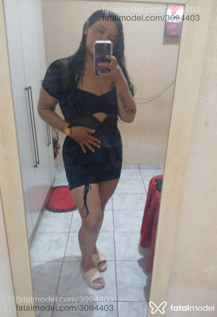 Acompanhante mulher com cabelo castanho de olhos castanhos - Yannie Acompanhante mulher com cabelo castanho de olhos castanhos - Yannie