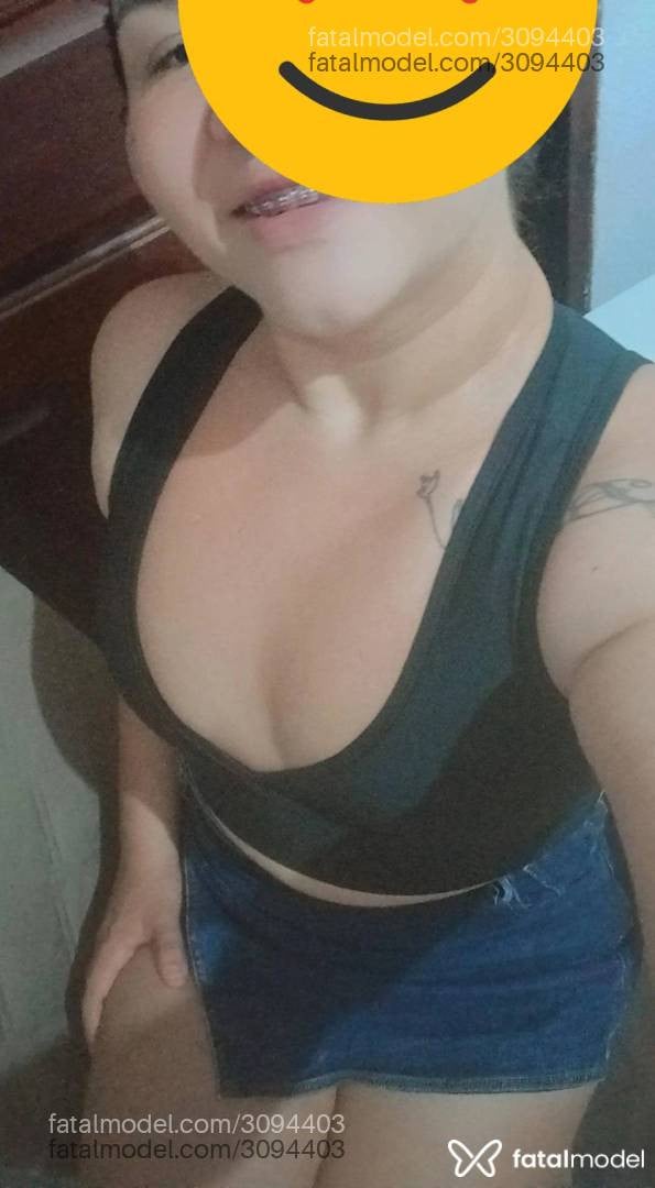 Acompanhante mulher com cabelo castanho de olhos castanhos - Yannie Acompanhante mulher com cabelo castanho de olhos castanhos - Yannie