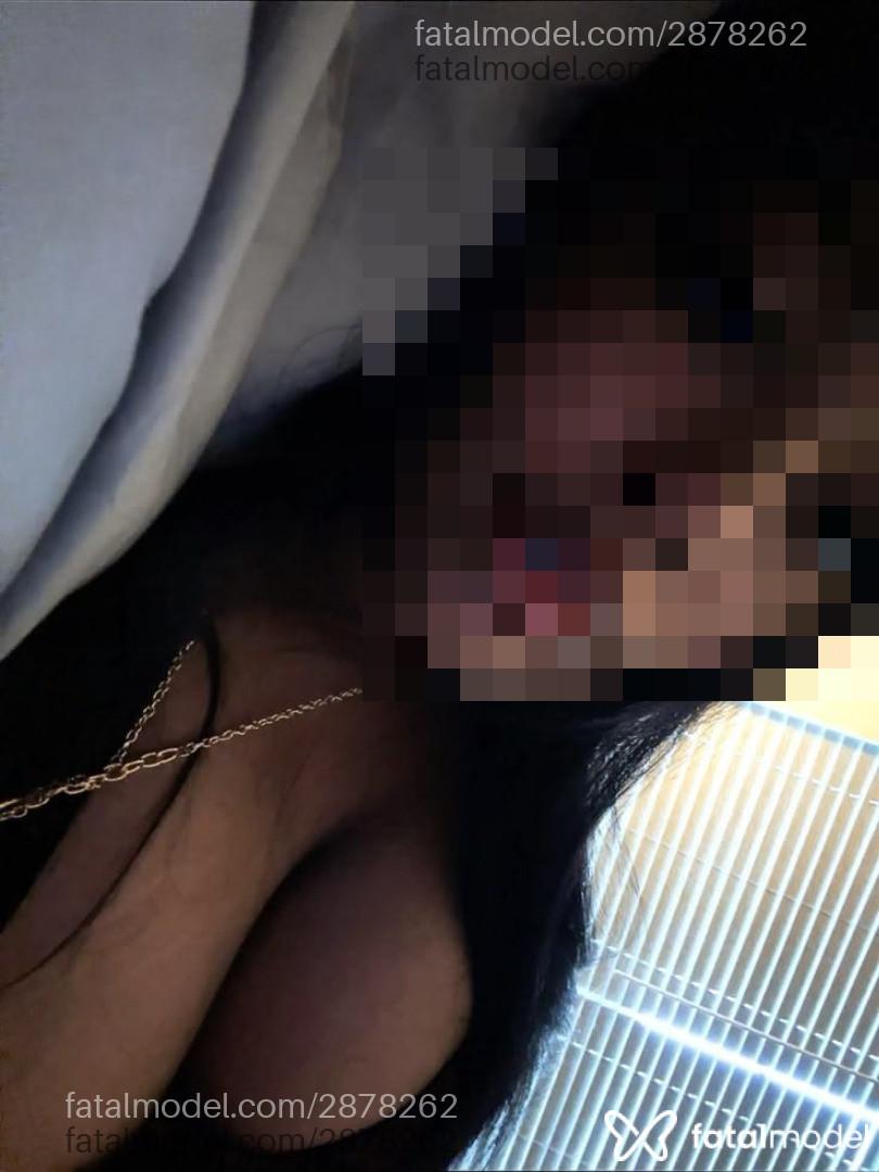 Acompanhante mulher morena (o) de olhos castanhos - Melll