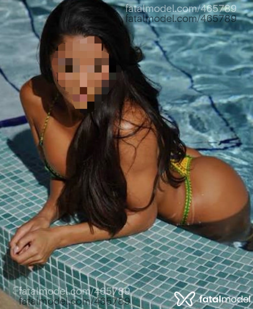 Acompanhante mulher com cabelo castanho de olhos castanhos - Isabelly